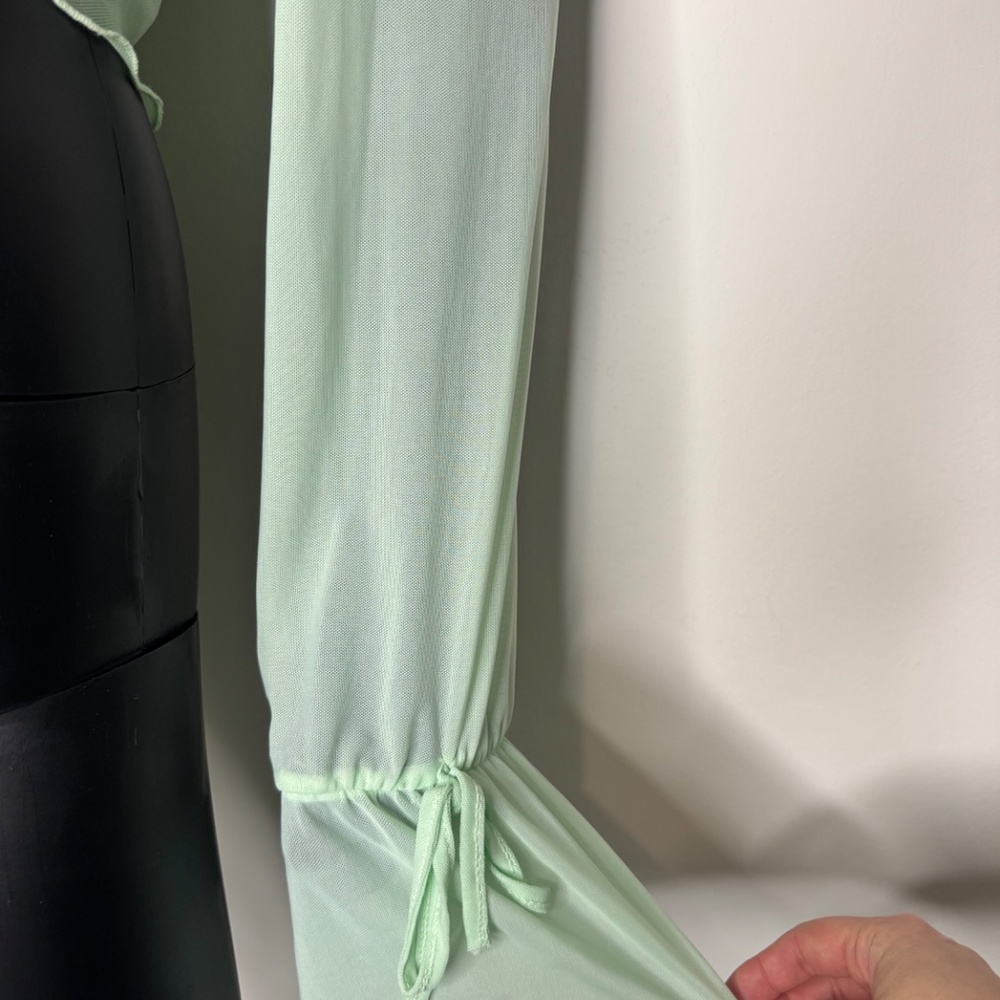 SHEIN semi-transparent blouse with ties size 4xl - Picture 3 of 8
